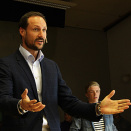 2 May: Crown Prince Haakon attends Dignity Day at Stend Upper Secondary School in Bergen (Fhoto: Leon Gundersen, Garnes Upper Secondary School)